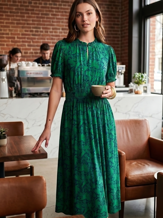 Boden Dresses & Skirts - Boden Emerald Green Printed Short-Sleeve Maxi Dress Size 16/18